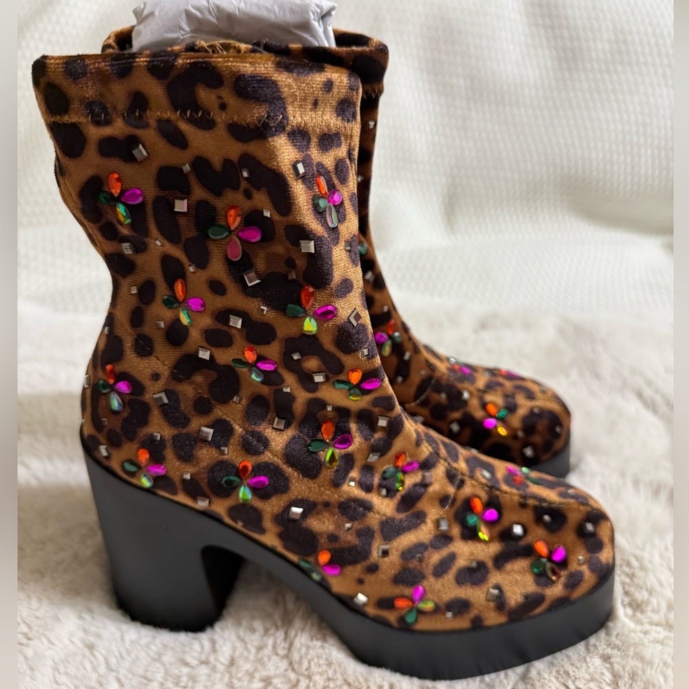 Betsey Johnson Leopard Print Ankle Boots with Embellishments - Picture 4 of 10